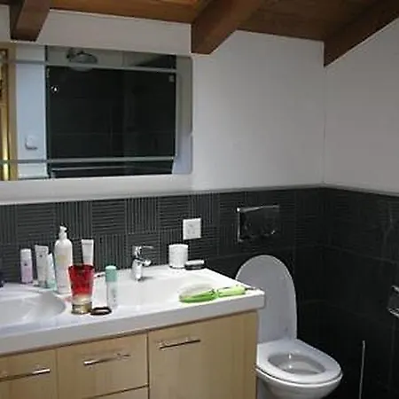 Sleeps 12 Wifi